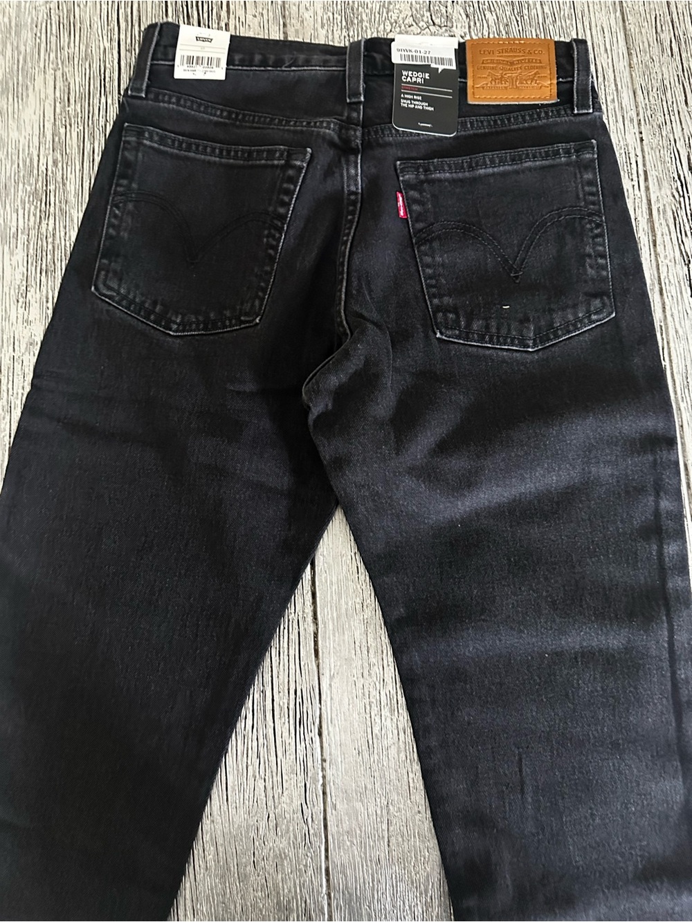 Levi's Women's Black Denim Bermuda Shorts - Picture 3 of 3
